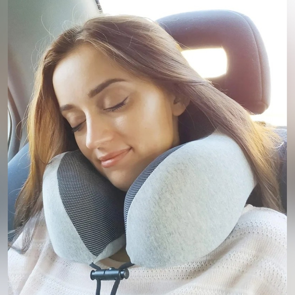Travel Pillows OS Gray/black Color